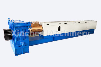 twin screw extruder