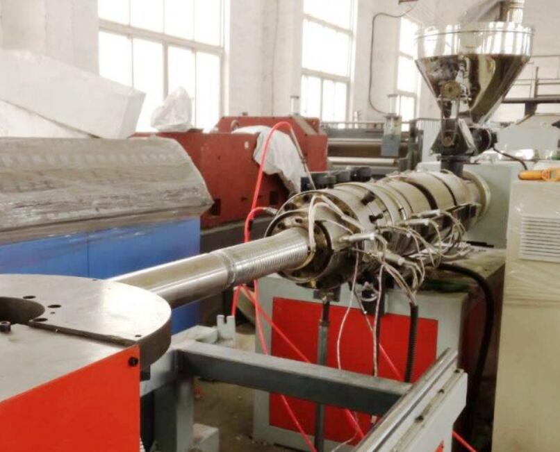 corrugated pipe extruder